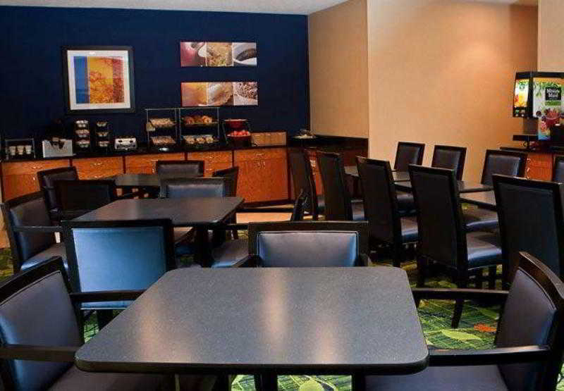 Fairfield Inn & Suites Youngstown Boardman Poland Exterior photo